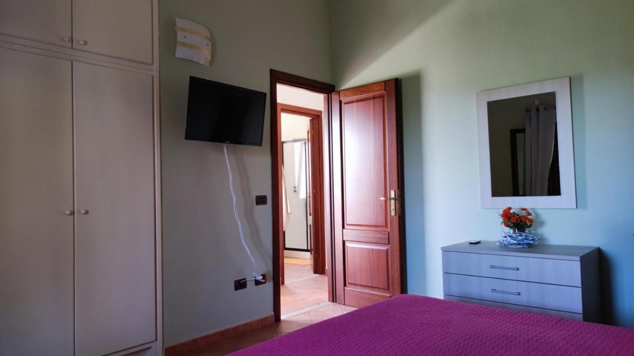 Casa L'Ulivariu Affittacamere ซาน เตโอโดโร ภายนอก รูปภาพ