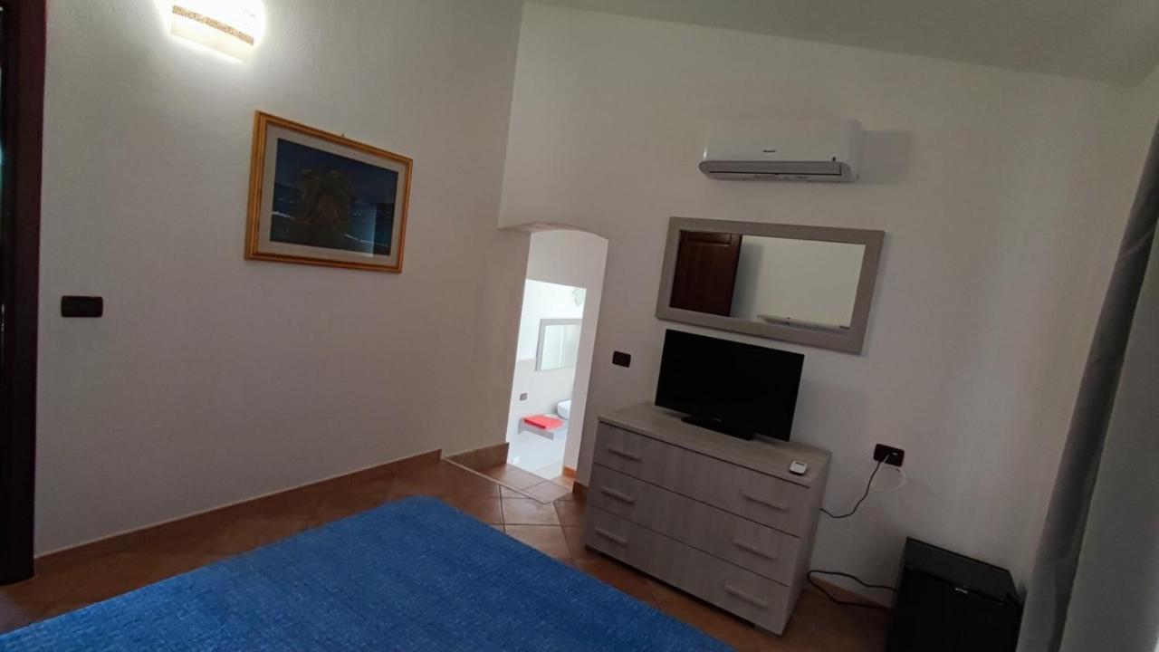 Casa L'Ulivariu Affittacamere ซาน เตโอโดโร ภายนอก รูปภาพ