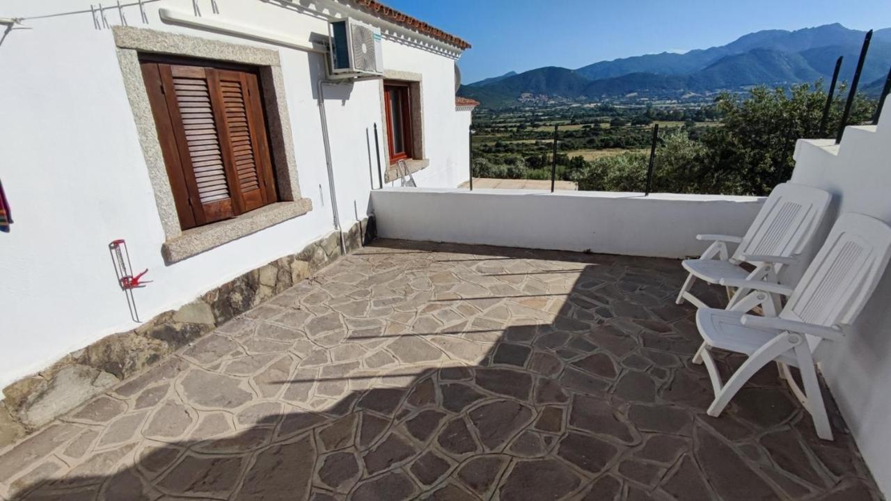 Casa L'Ulivariu Affittacamere ซาน เตโอโดโร ภายนอก รูปภาพ